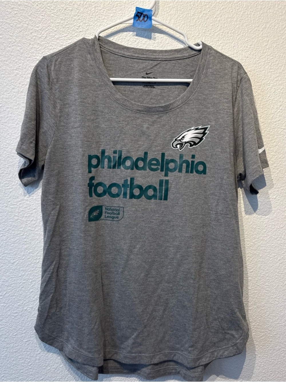 Nike Women’s Philadelphia Football Eagles Gray Tee BNWOT sz L